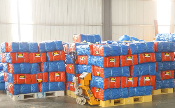 選擇篷布廠家，按時交貨是關(guān)鍵！